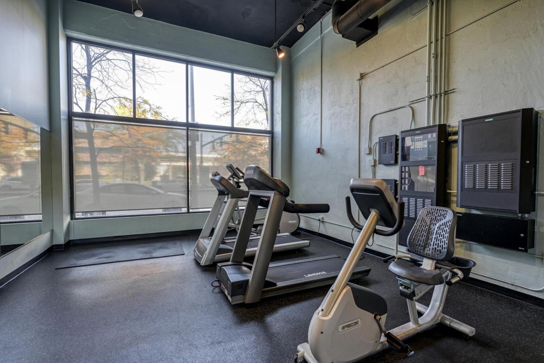 2 Bath Prkg+Gym+Sauna Perk Plaza +30 Day Cleveland Exterior photo